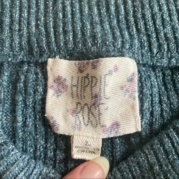 ✰ Hippie Rose Large Teal Ribbed Sweater ✰ - Picture 3 of 3